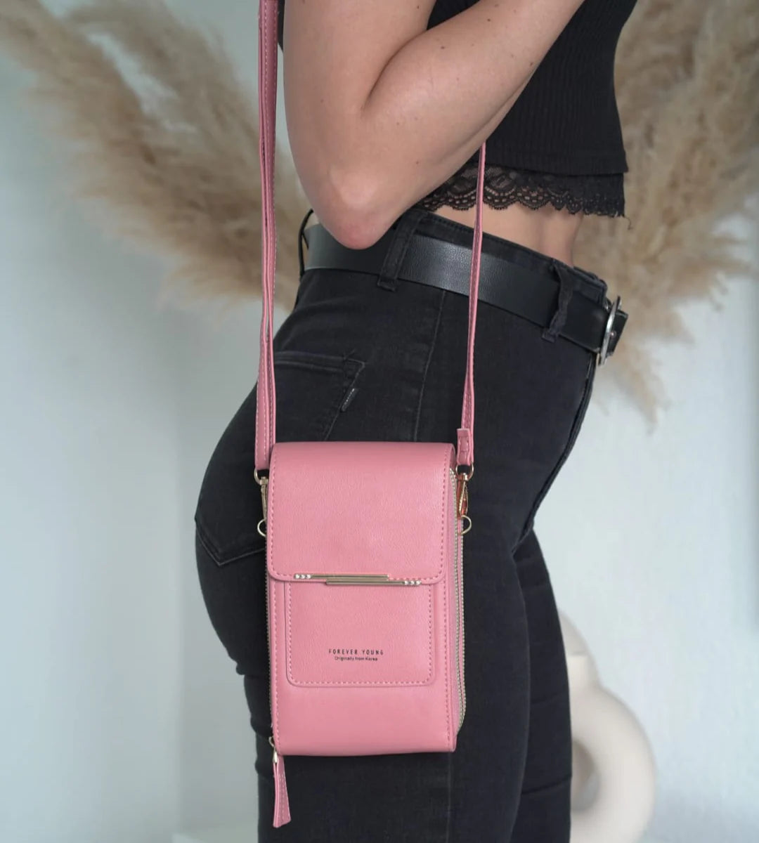 Premium shoulder bag with touchscreen (Baby Pink)